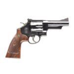 S&W Classics M29 Handgun .44 Rem Mag 6rd Capacity 4″ Blued Barrel