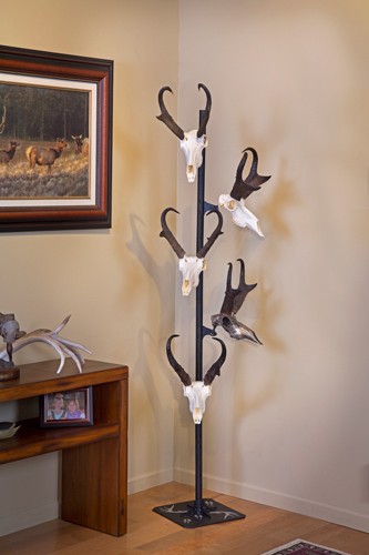 SKULL HOOKER TROPHY TREE W/ 5 – BRACKETS CUSTOMIZABLE DISPLAY