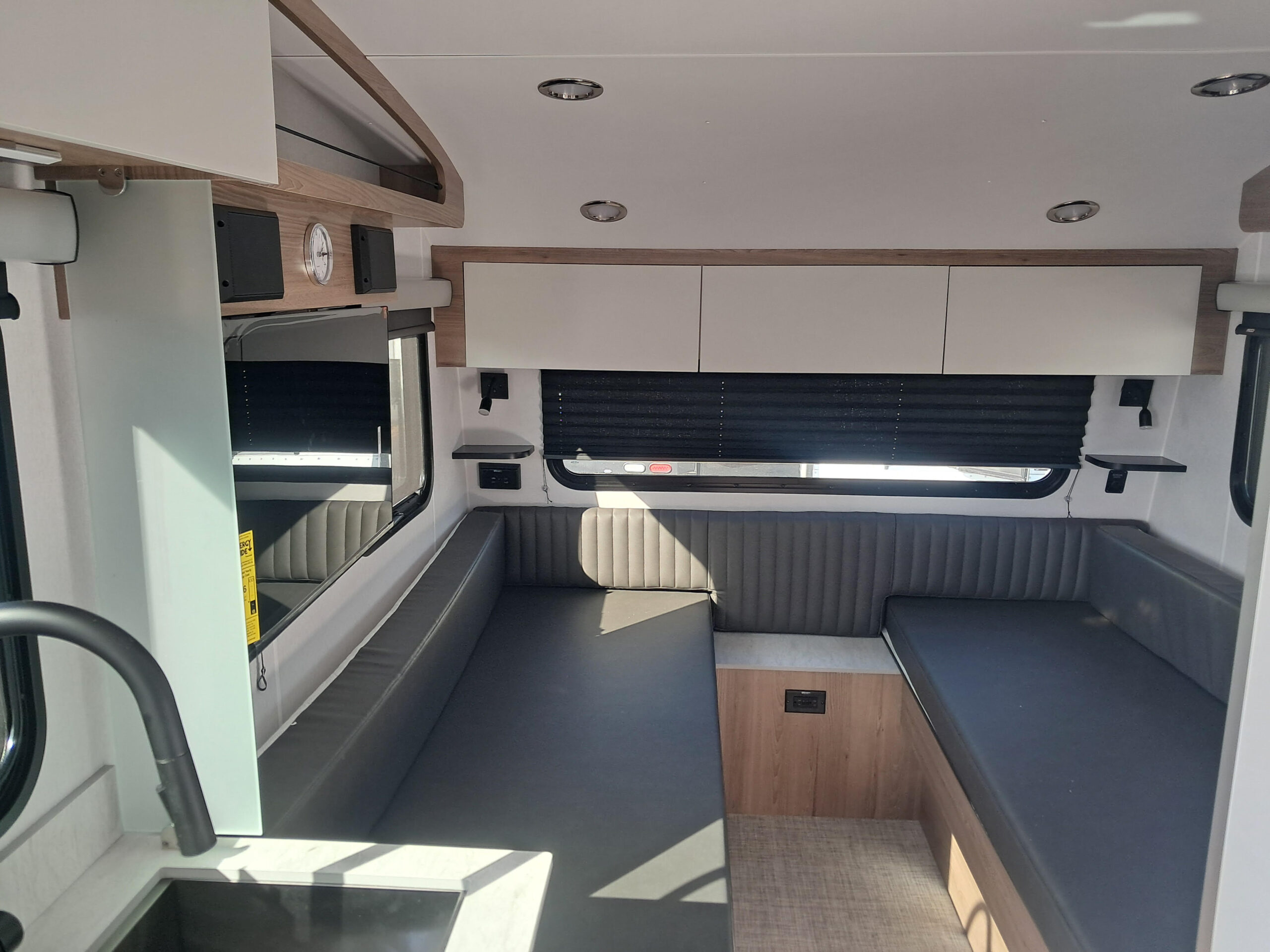 2027 INTECH SOL DUSK N023944