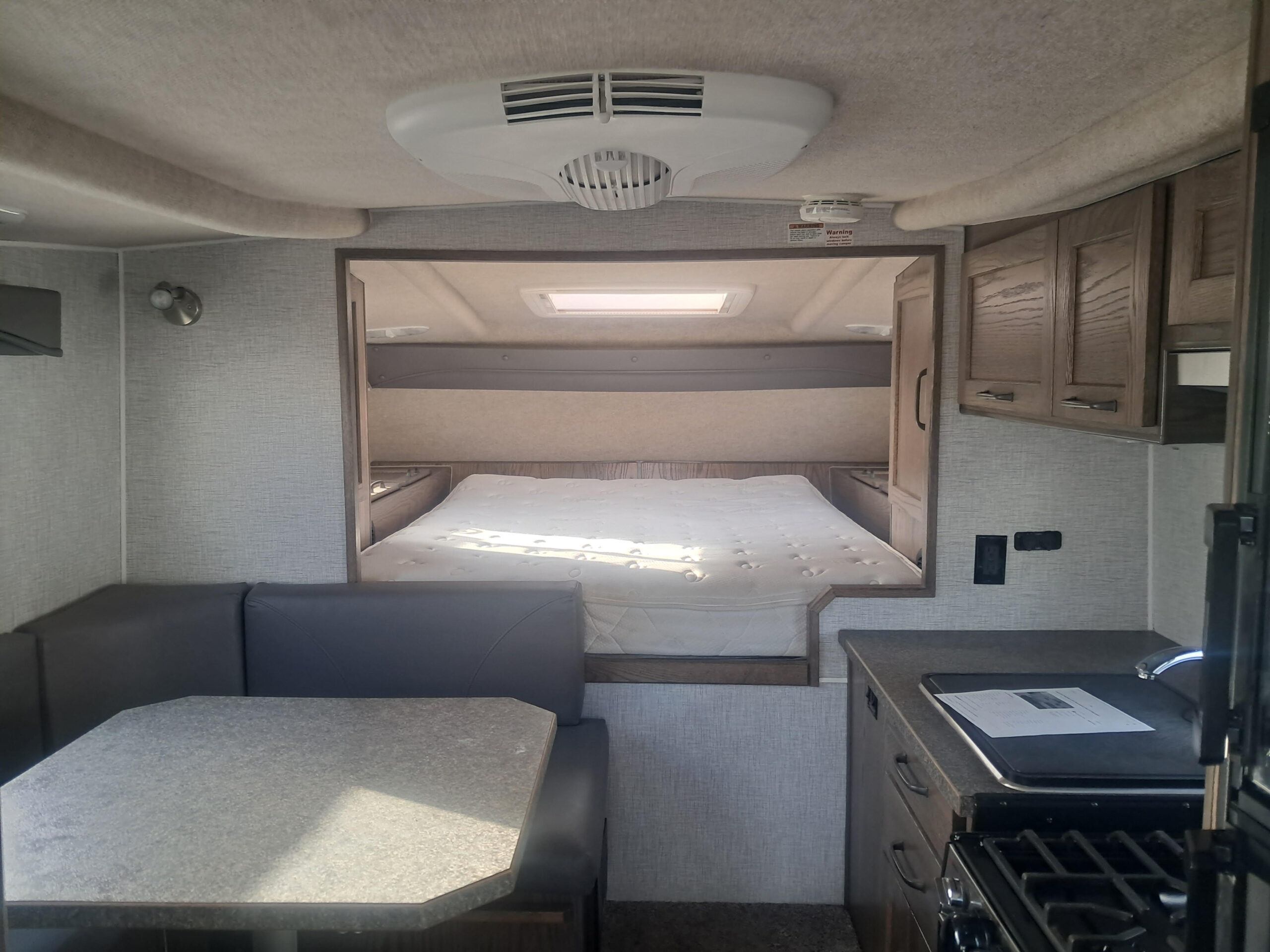 2023 NORTHERN LITE 9-6 SPORTSMAN U-SHAPED 223-101