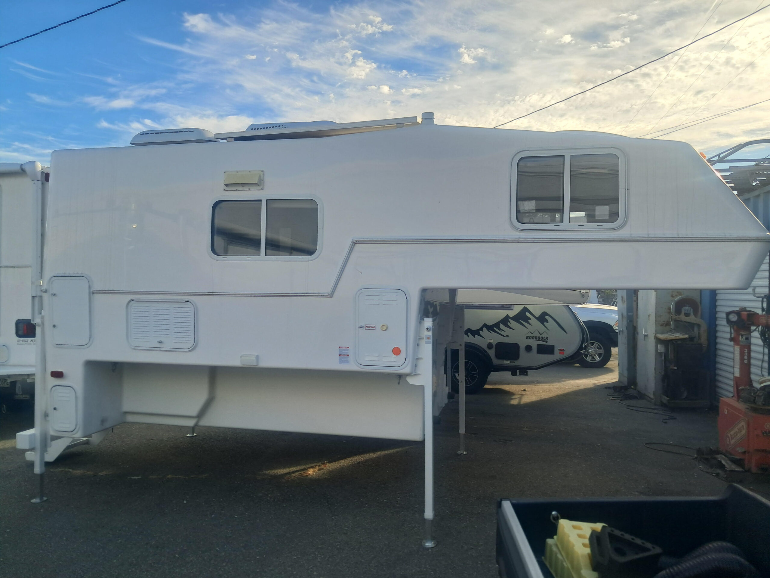 2023 NORTHERN LITE 9-6 SPORTSMAN U-SHAPED 223-101