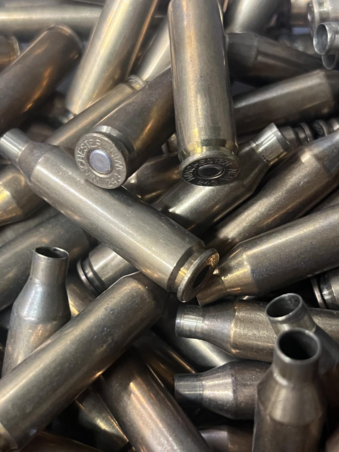 .243 win Primed brass 125 pieces Winchester Headstamp